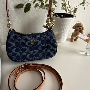 Coach Teri Mini Crossbody Bag In Signature Denim Crossbody